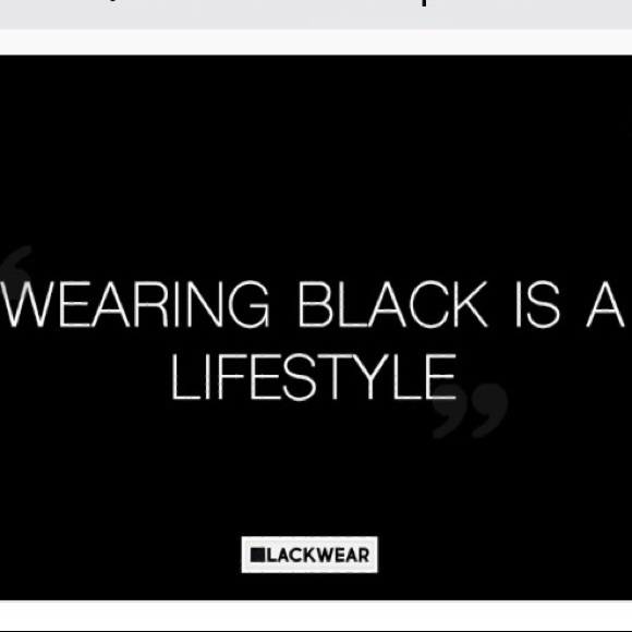 SALE 🖤 SEXY YET ELOQUENT BLACK FiT & FLARE DRESS - Picture 5 of 7